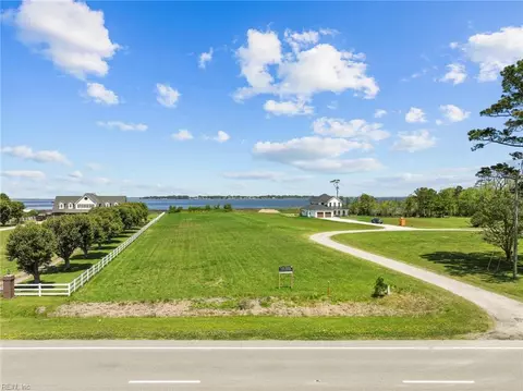 101 Bay Shore Ct, Currituck County, NC 27956