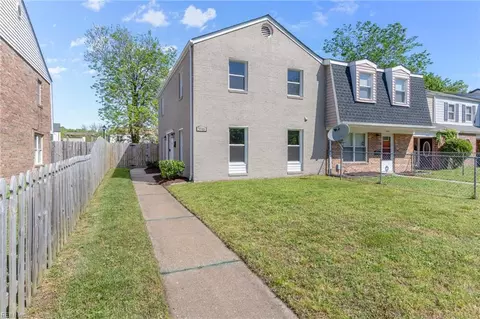 5946 W Hastings Arch Arch, Virginia Beach, VA 23462