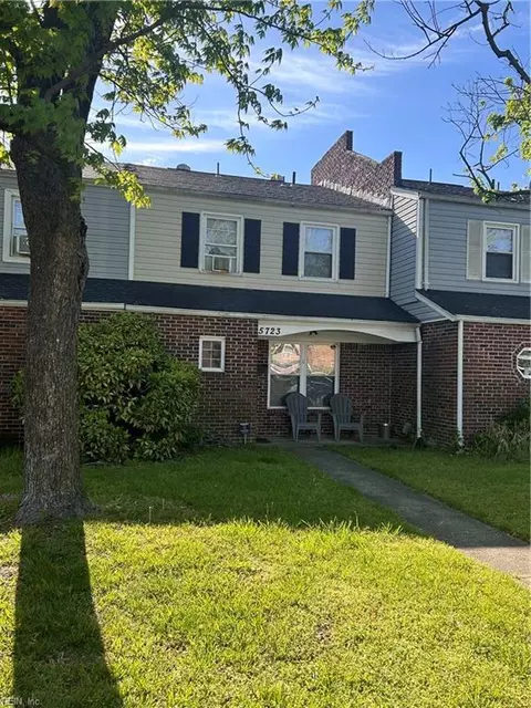 5723 E Hastings Arch Arch, Virginia Beach, VA 23462