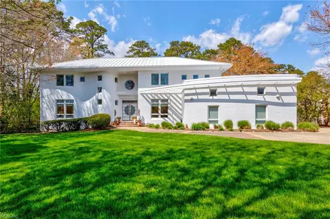 3112 Kline Dr, Virginia Beach, VA 23452