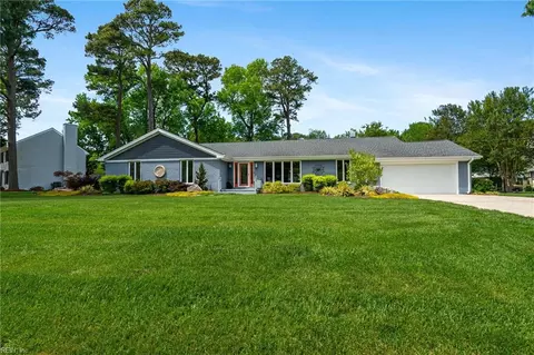 1728 Whiteside Ln, Virginia Beach, VA 23454