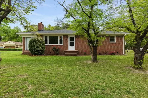 3108 Galberry Rd, Chesapeake, VA 23323