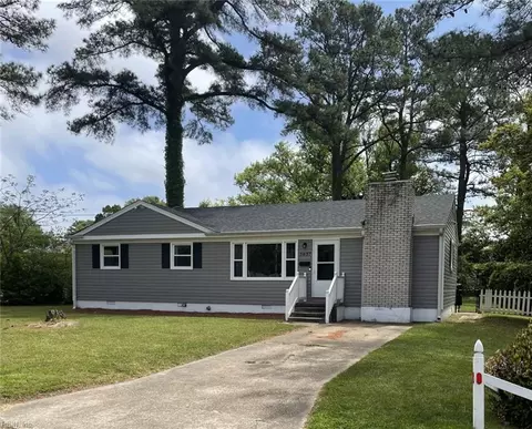 5437 Sunnywood Dr, Virginia Beach, VA 23455