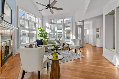 1001 Collection Creek Way, Virginia Beach, VA 23454