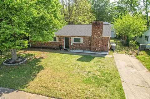 482 Duchess Ct, Hampton, VA 23669