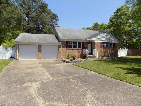 3204 Club House Ct, Virginia Beach, VA 23452