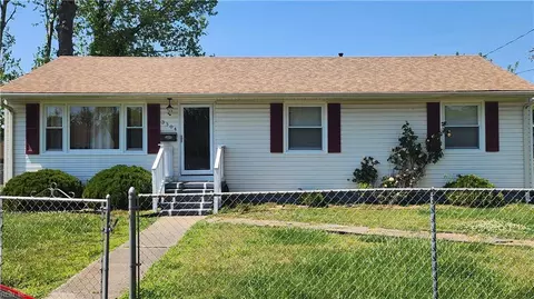3304 Candlewood Dr, Hampton, VA 23666