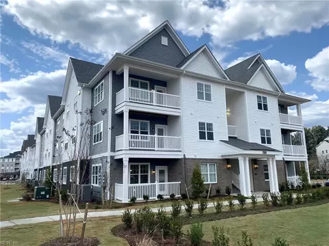 1501 Waitsel Dr #306, Chesapeake, VA 23320
