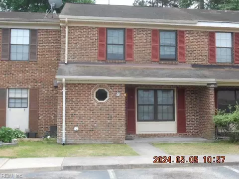 304 Circuit Ln #C, Newport News, VA 23608