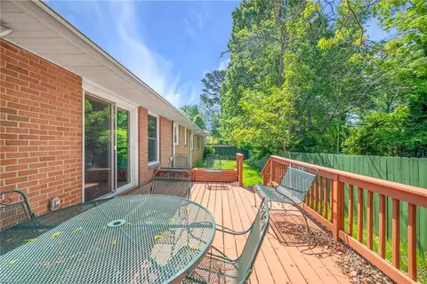 141 Ocanoe Pl, Hampton, VA 23661 photo 28