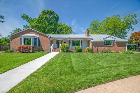 141 Ocanoe Pl, Hampton, VA 23661 photo 3