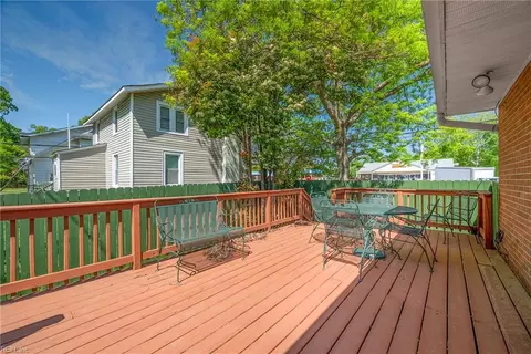 141 Ocanoe Pl, Hampton, VA 23661 photo 27