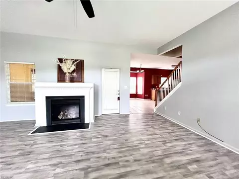 Living - 6113 Roland Smith Dr, Gloucester, VA 23061 photo 1 of 2