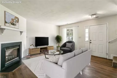 Living - 888 Ingleside Rd, Norfolk, VA 23502 photo 1 of 5