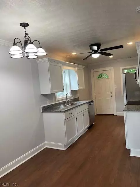 716 Childs Ave, Hampton, VA 23661 photo 3