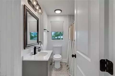 Bath - 4012 Coffman Blvd, Chesapeake, VA 23321 photo 2 of 3