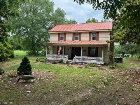22474 Thomas Woods Trl, Zuni, VA 23898