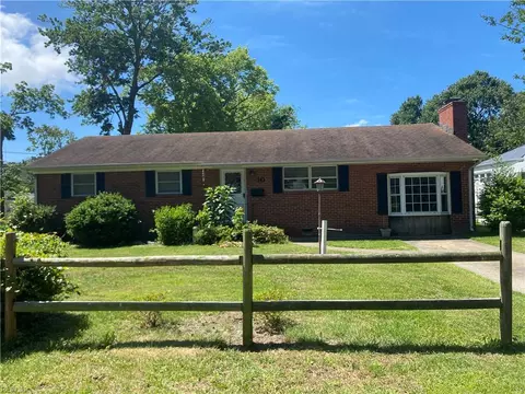 10 S Greenfield Ave, Hampton, VA 23666