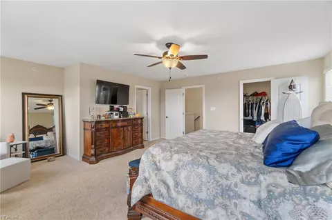 Bedroom - 335 Waterside Dr #60, Hampton, VA 23666 photo 2 of 4