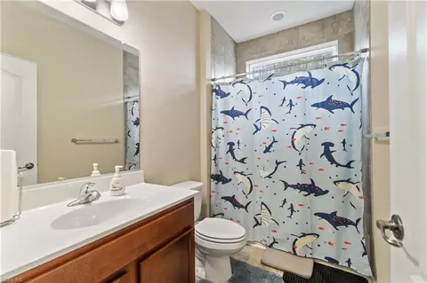 Bath - 335 Waterside Dr #60, Hampton, VA 23666 photo 3 of 3