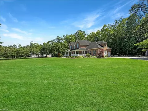 Exterior - 3901 Douglas Rd, Chesapeake, VA 23322 photo 4 of 16