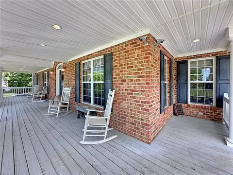 Exterior - 3901 Douglas Rd, Chesapeake, VA 23322 photo 8 of 16