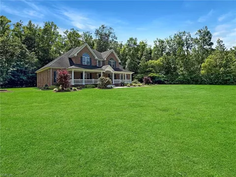 Exterior - 3901 Douglas Rd, Chesapeake, VA 23322 photo 3 of 16