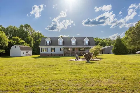 7333 Harvest Dr, Suffolk, VA 23437