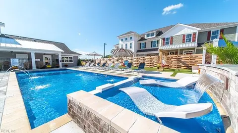 Exterior - 110 Fishers Ct, Hampton, VA 23666 photo 4 of 4