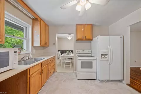 Kitchen - 156 Winchester Dr, Hampton, VA 23666 photo 1 of 1