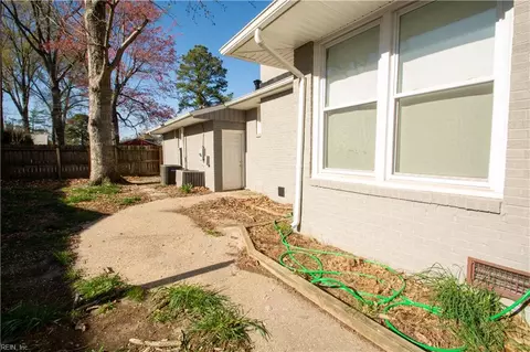 315 Martha Lee Dr, Hampton, VA 23666 photo 34