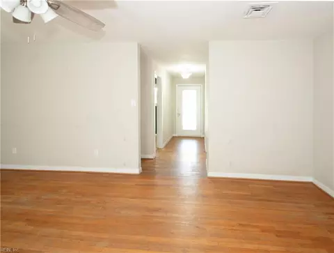 315 Martha Lee Dr, Hampton, VA 23666 photo 16