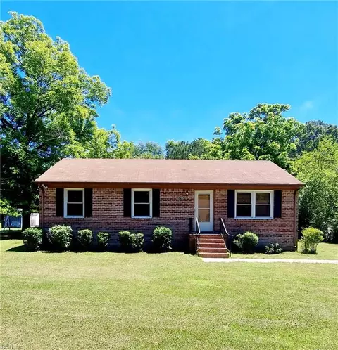 22115 Aurora St, Courtland, VA 23837