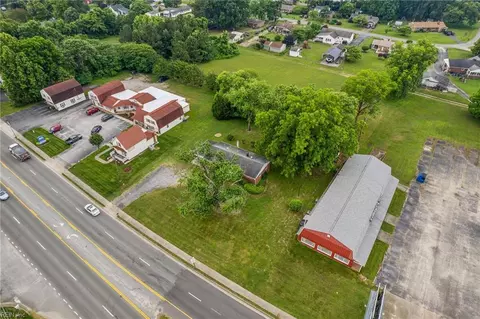 View/Area - 7451 Richmond Rd, Williamsburg, VA 23188 photo 3 of 9