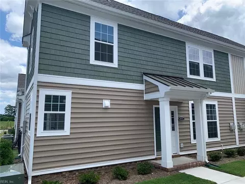 1003 Robinson Rd #C, Suffolk, VA 23434