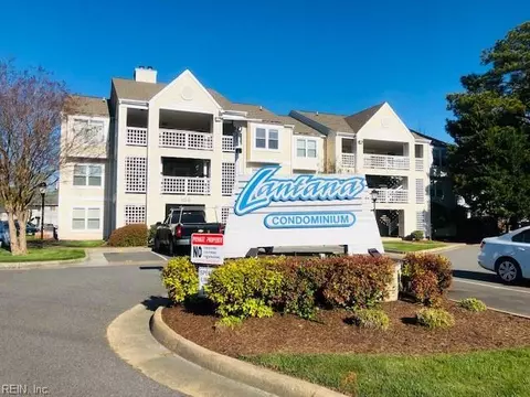 110 Lantana Ln #19, Hampton, VA 23669