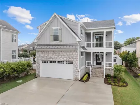 515 Lakewood Cir, Virginia Beach, VA 23451