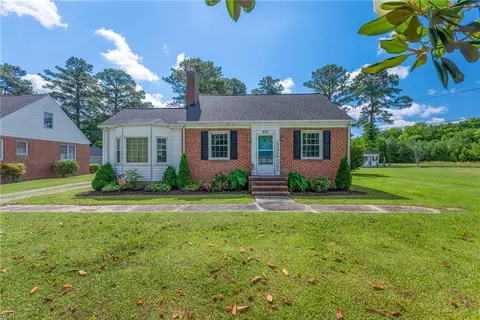 906 Carolina Rd, Suffolk, VA 23434