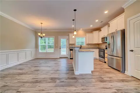 5444 Kenmere Ln, Smithfield, VA 23430 photo 9
