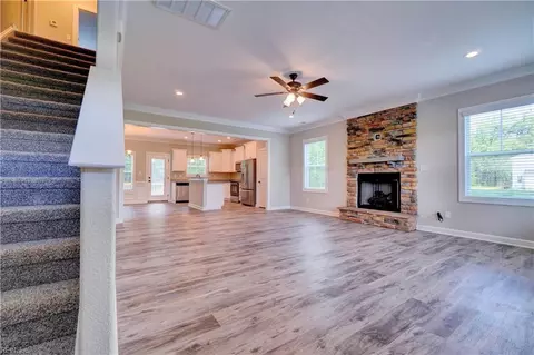 5444 Kenmere Ln, Smithfield, VA 23430 photo 6