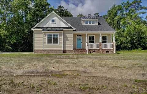 5444 Kenmere Ln, Smithfield, VA 23430