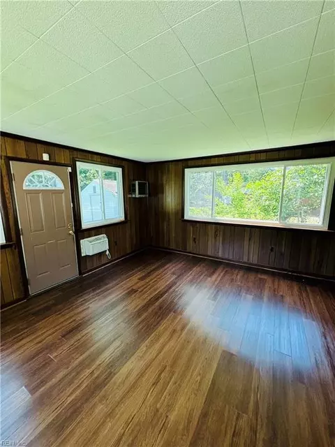 7 Shirley Dr, Hampton, VA 23666 photo 10