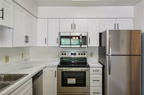 324 River Forest Rd, Virginia Beach, VA 23454