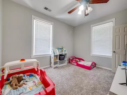 Bedroom - 270 Columbia Ave, Hampton, VA 23669 photo 3 of 5