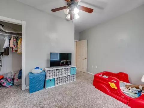 Bedroom - 270 Columbia Ave, Hampton, VA 23669 photo 4 of 5