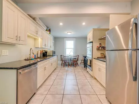 Kitchen - 270 Columbia Ave, Hampton, VA 23669 photo 2 of 5