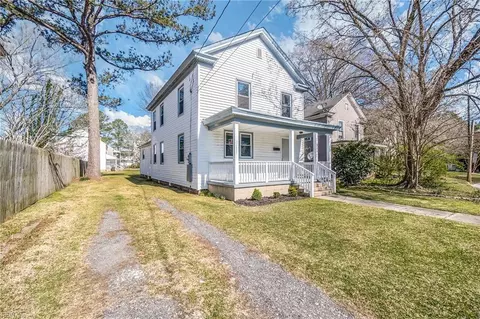 304 South St, Franklin, VA 23851