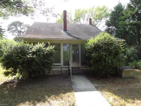 1059 New Point Comfort Hwy, Port Haywood, VA 23138