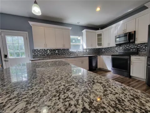 815 E 30th St, Norfolk, VA 23504