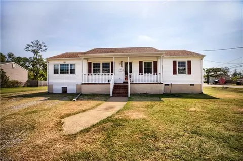 1321 Poquoson Ave, Poquoson, VA 23662